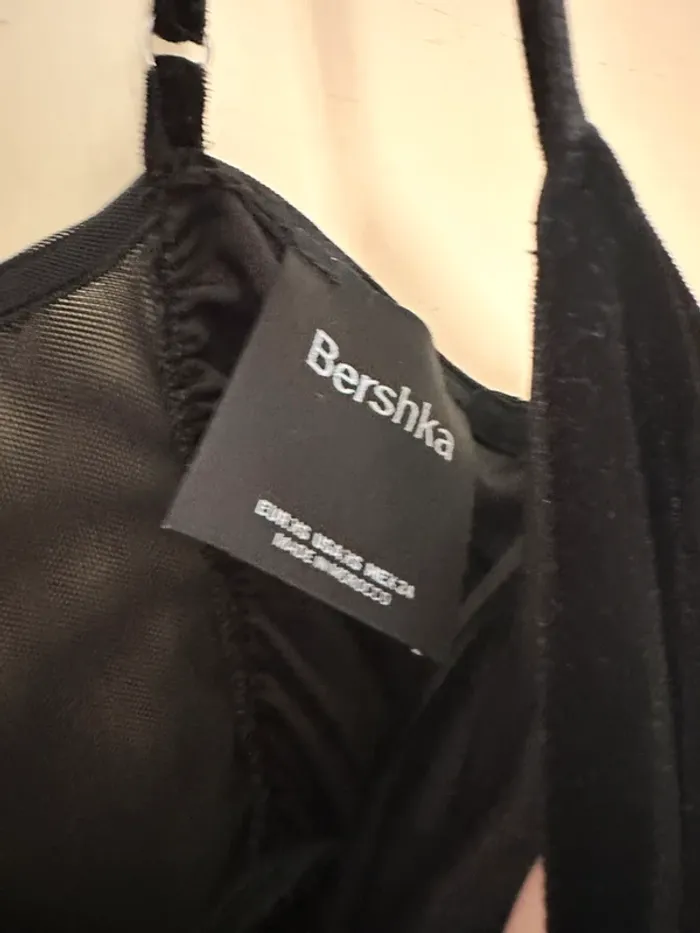 Robe noire en velours Bershka - photo numéro 3