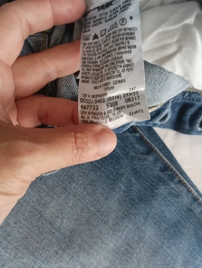 Pantalon jeans homme Levi's 501 taille 40 coupe droite - photo numéro 9