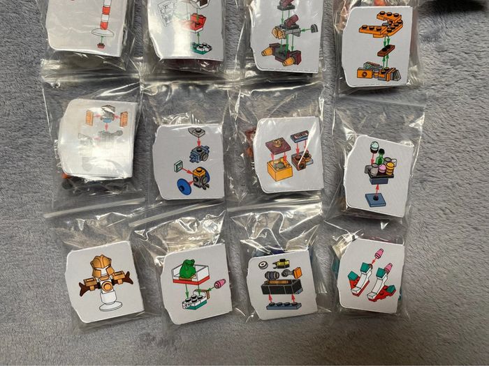 Lot de 17 surprises lego marvel studios the guardians of the galaxy holiday special - photo numéro 3