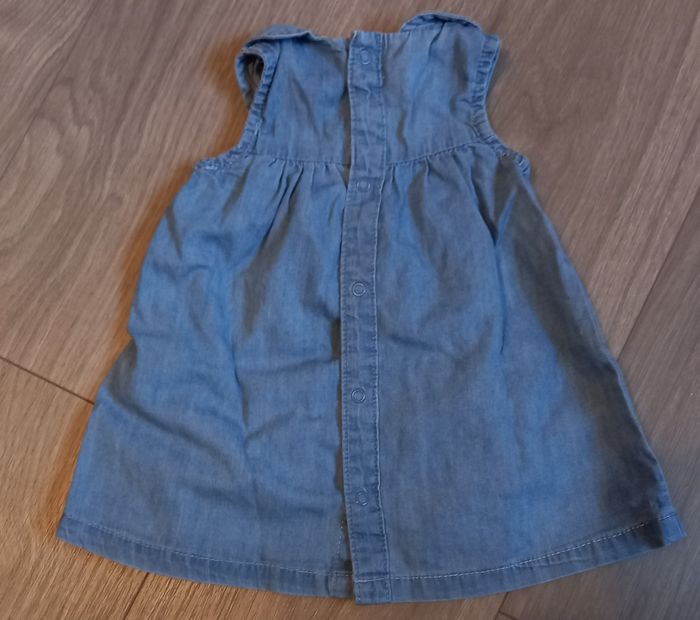 Robe en jeans 3 mois - photo numéro 2