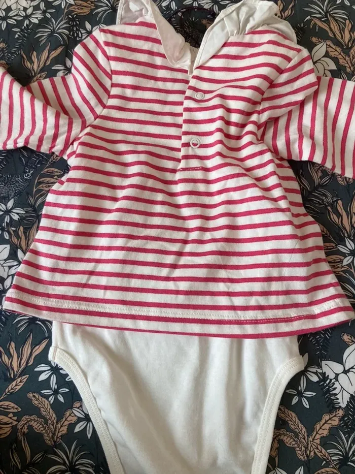 Body t-shirt intégré 6 mois - photo numéro 4