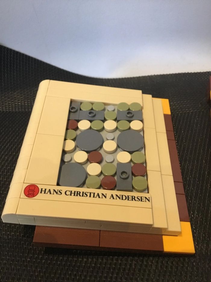 Lego officiel 40291 Storybook Hans Christian Andersen livre de contes non complet - photo numéro 2