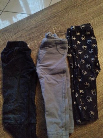 Lot de pantalons/jeggings dont 1 Minnie