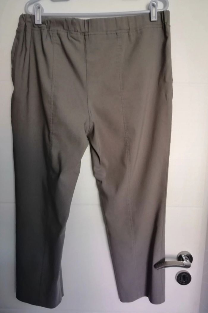 Pantalon ou pantacourt Anne Weyburn
T 48 - photo numéro 2