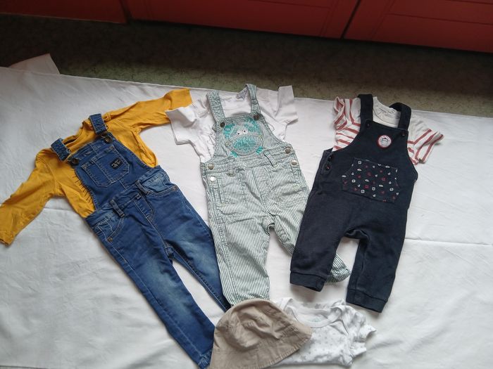 Lot vêtements bébé garçon 12 mois