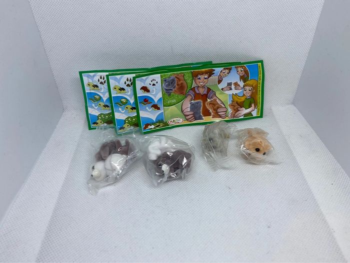 Lot de 3 surprises kinder natoons figurines lapin et rongeurs et leur papier