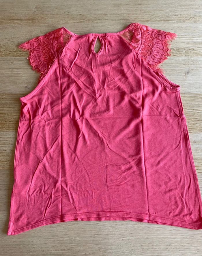 T-shirt taille S - photo numéro 4