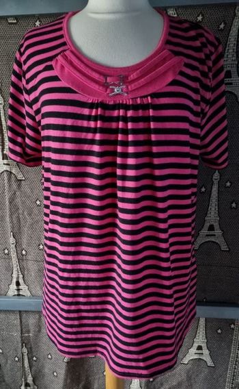 T-shirt à rayures taille L-XL