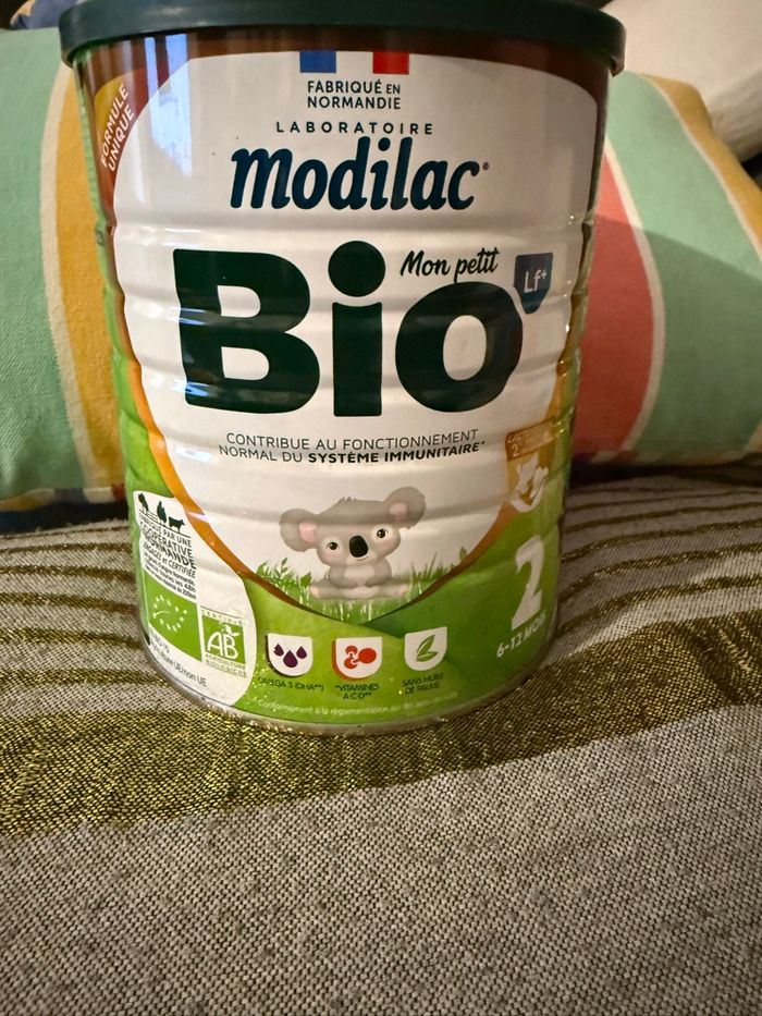 vendre : 4 boîtes de lait Modilac Bio 2