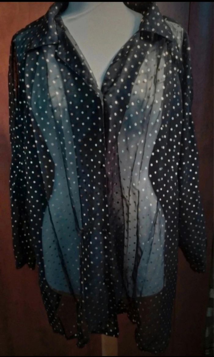 Chemise transparente noir a pois doré 46-48 - photo numéro 2