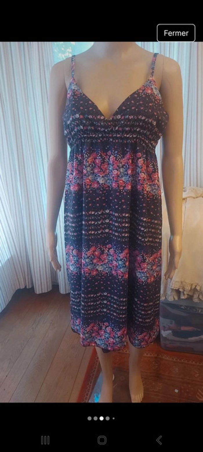 Robe d'été Smash! Taille L en trés bonne état - photo numéro 3