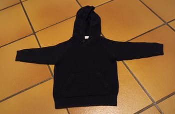 Pull à capuche 6 9 mois H&M avec poche kangourou