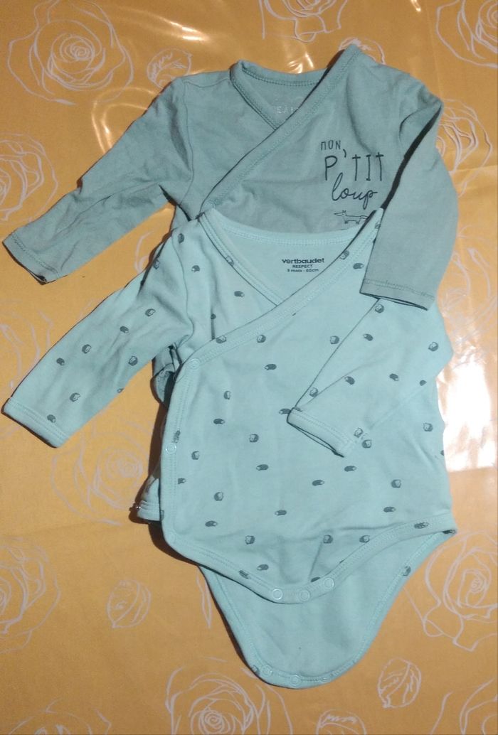 Lot 11 bodies 1 mois - photo numéro 5