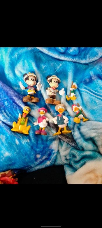 Lot figurines mickey