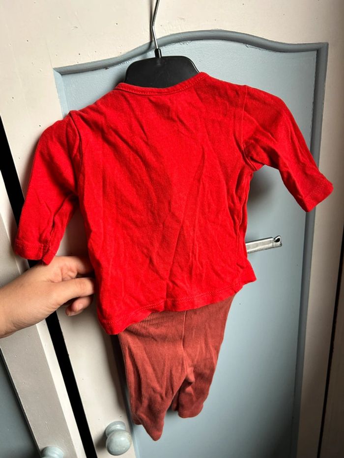 Ensemble tee shirt manches longues et legging , 1 mois - photo numéro 5