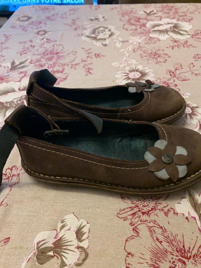 Chaussures enfant taille 33 - photo numéro 3