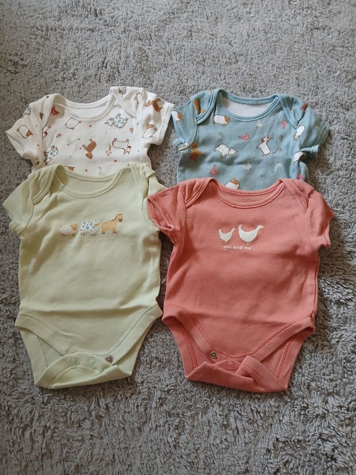 Lot de 23 body, 1mois - photo numéro 5