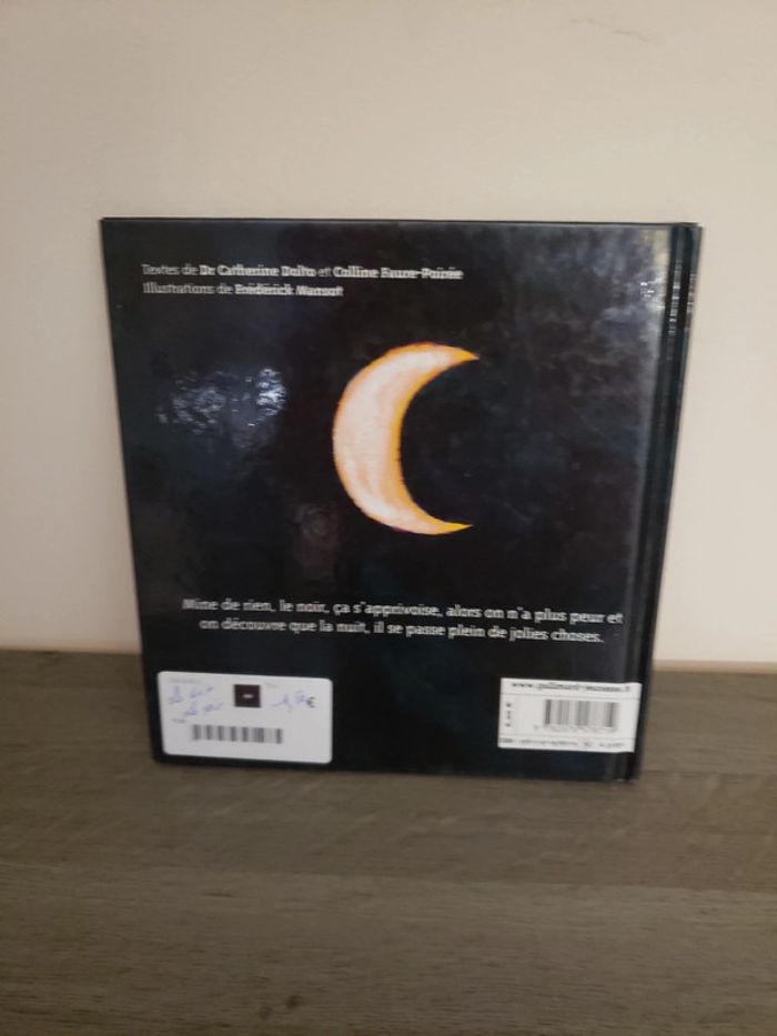 Livre enfant La nuit le noir - photo numéro 2