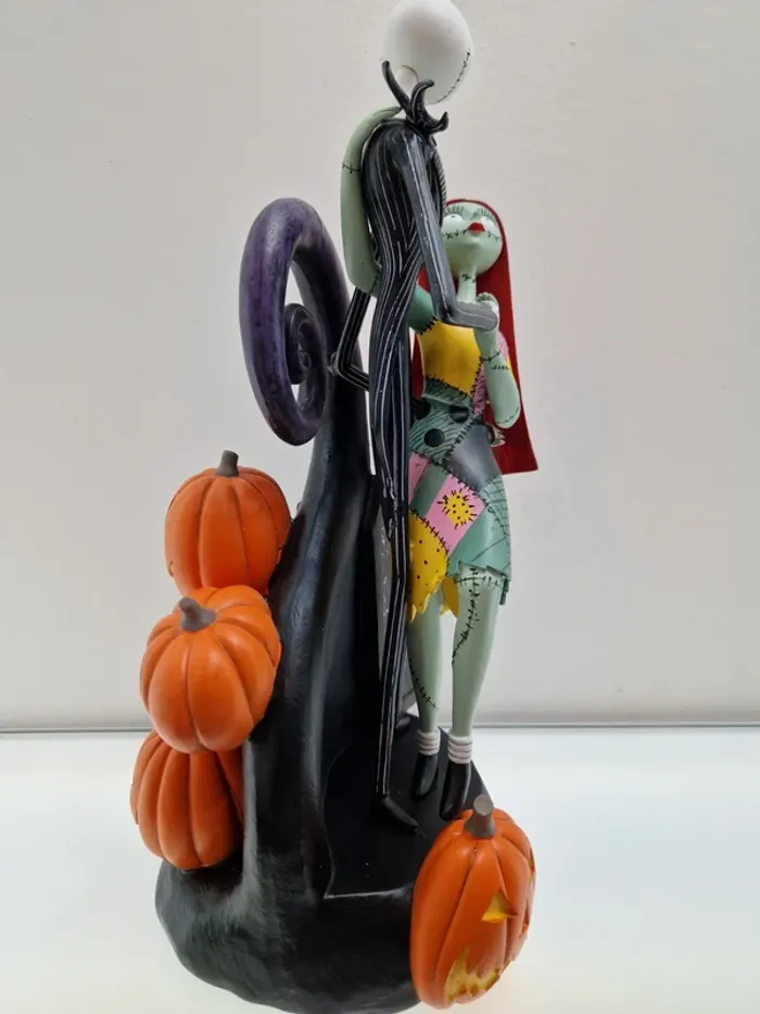 D146-Walt Disney World Jack Skellington and Sally Figurine h=34 cm - photo numéro 2
