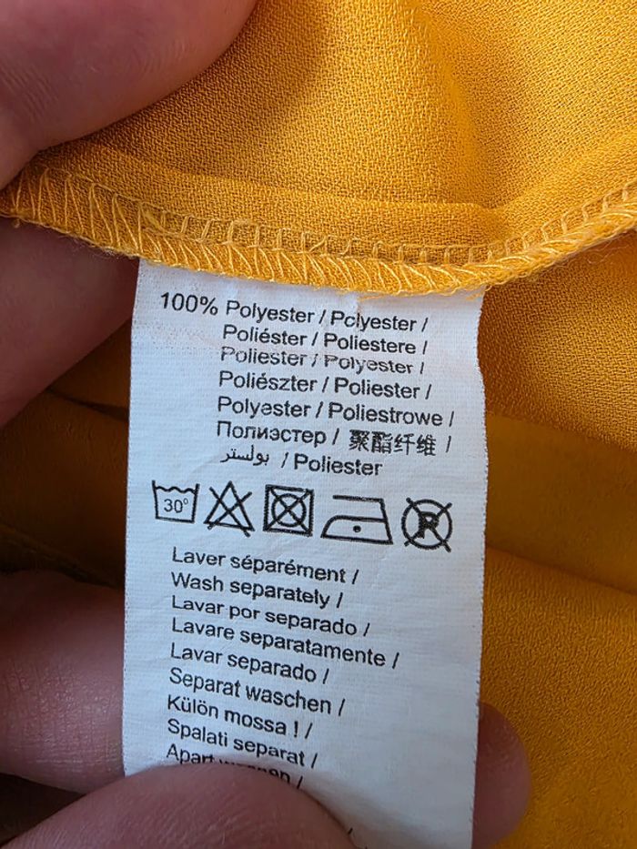 Blouse Kiabi couleur jaune moutarde Taille 38 - photo numéro 4