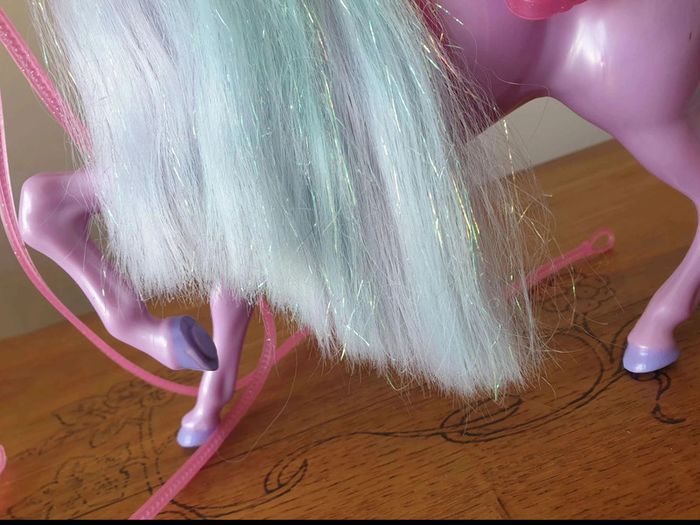 Cheval Licorne  du  lac  des cygnes  Barbie  Mattel  + cygne  et accessoires - photo numéro 11