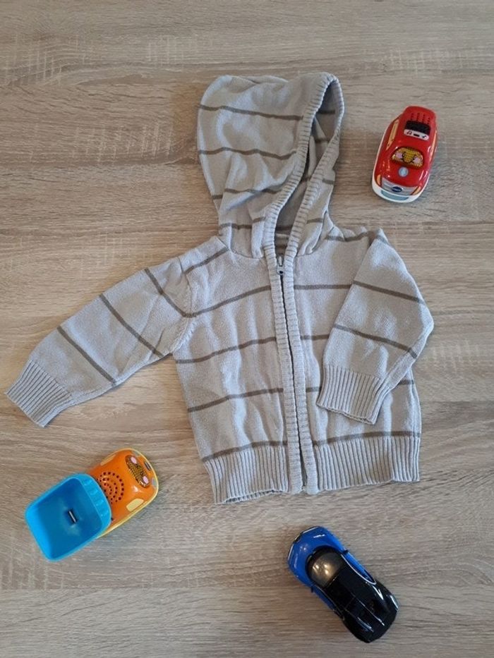 gilet fin à capuche 3 mois grain de blé