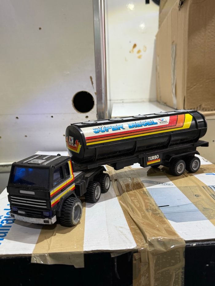 Jouet camion et remorque vintage - photo numéro 5