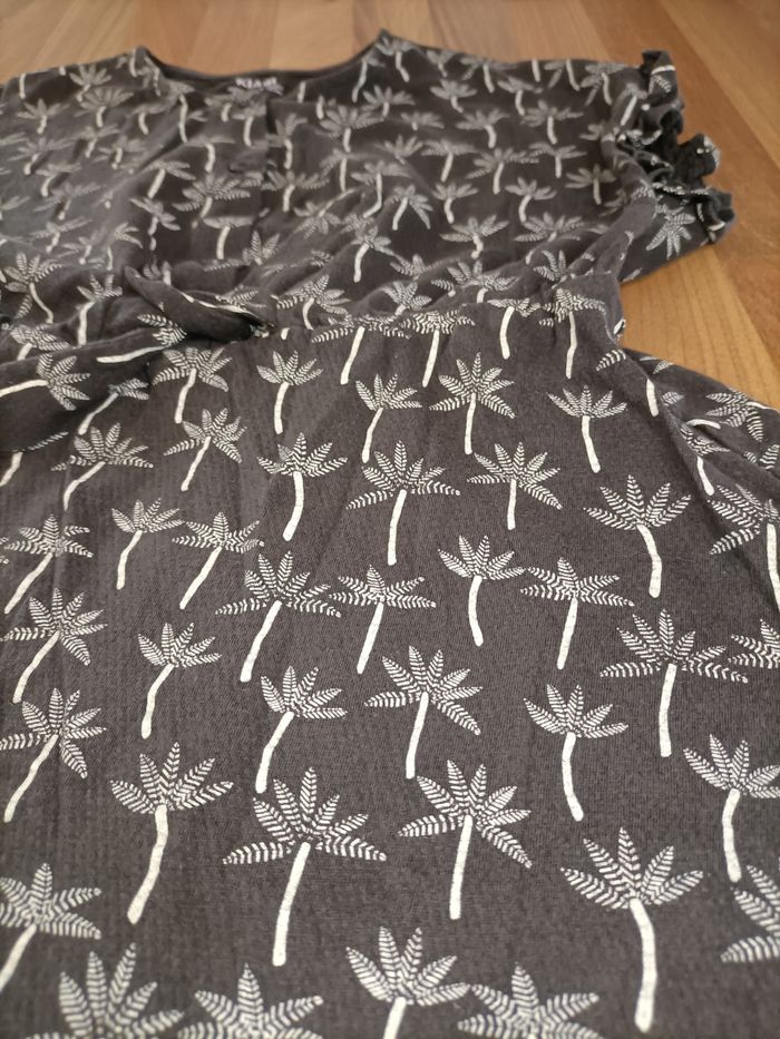 Robe grise blanche 4 ans Kiabi - photo numéro 3