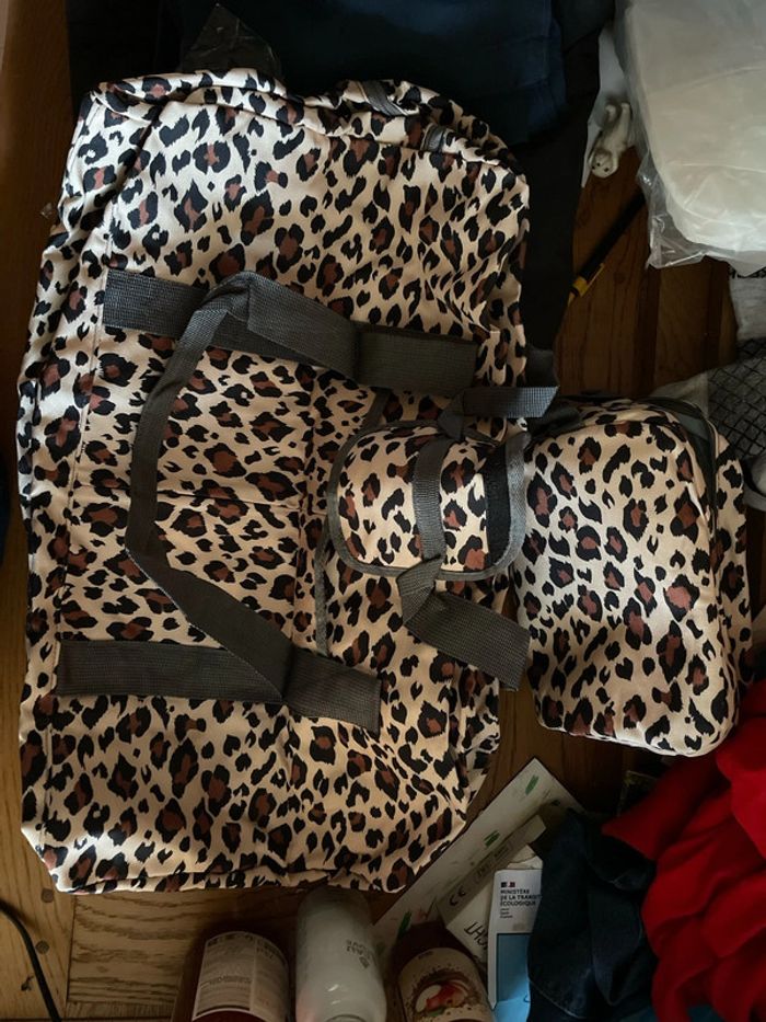 Trousse de toilette et sac de voyage léopard - photo numéro 6