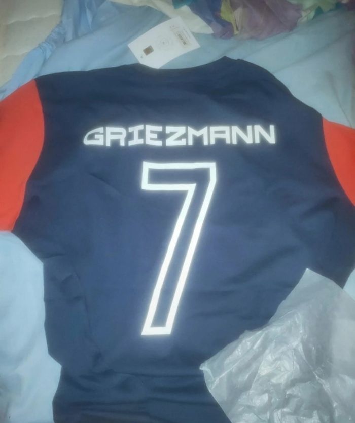 T-shirt Griezmann taille L - photo numéro 4