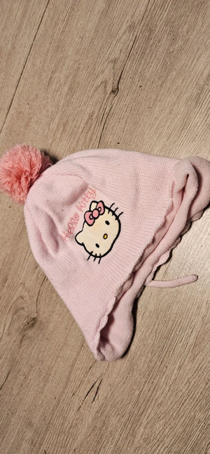 Bonnet doublé rose clair avec pompom Hello Kitty, de chez H&M, taille 12/18 mois, nickel - photo numéro 2