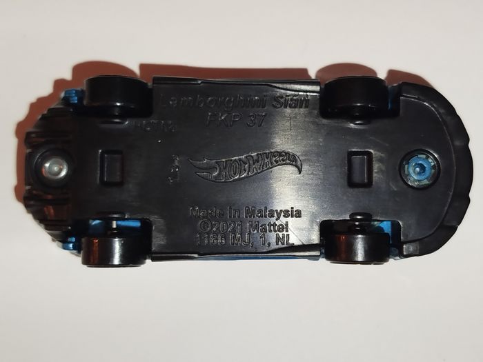 Hot Wheels Lamborghini Sián FKP 37 Exclusive MultiPack 2024 - photo numéro 9