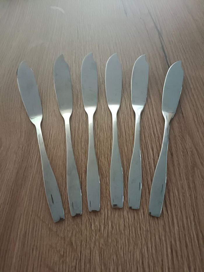 Lot de 6 couteaux à poisson neufs