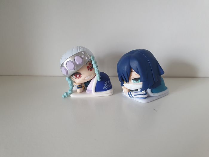 1 lot de 2 figurines demon slayer obanai, Tengen Uzui ONEMUTAN DEMON SLAYER: KIMETSU FIGURINE MASCOT