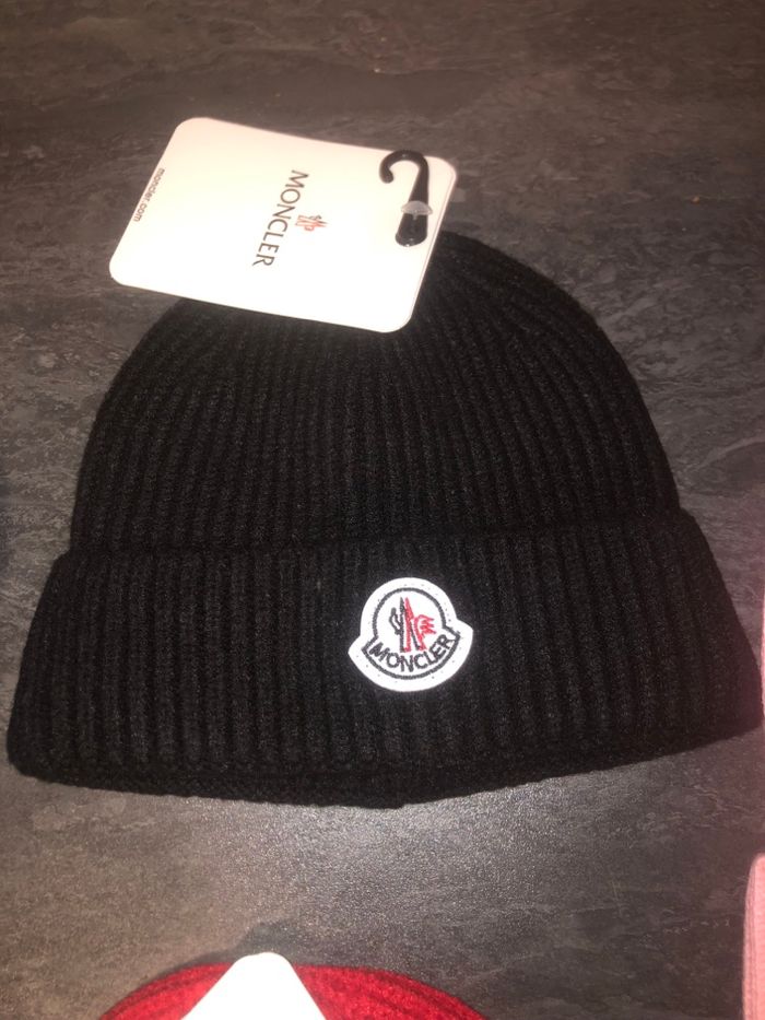 Bonnet - photo numéro 2