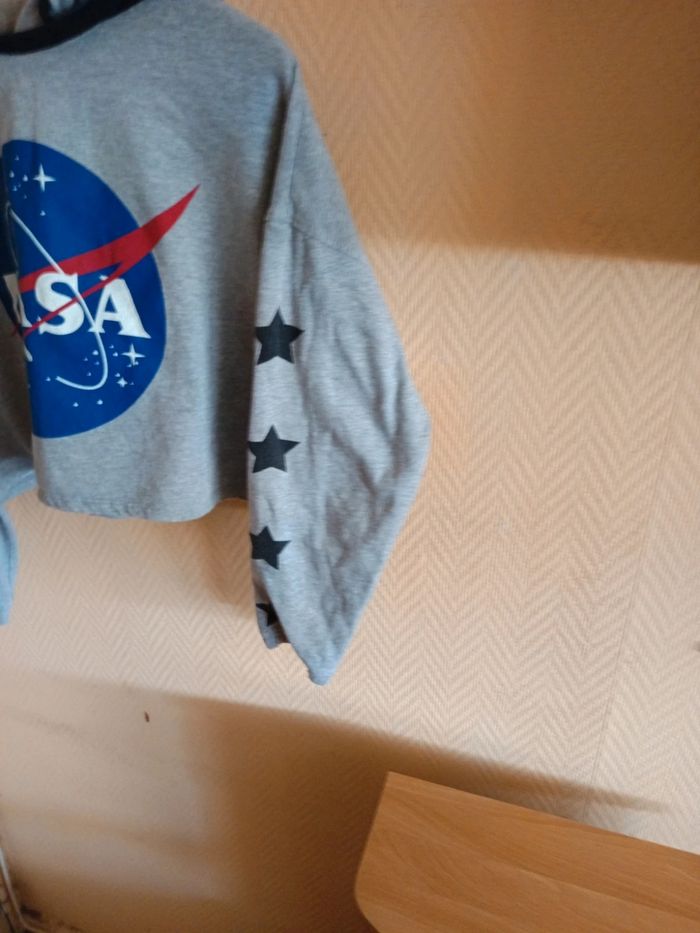 Sweath à capuche avec le flocage NASA - photo numéro 2
