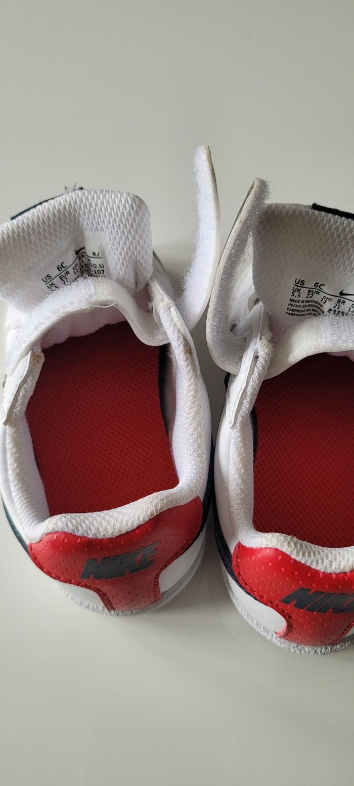 Baskets Nike 22 neuves - photo numéro 5