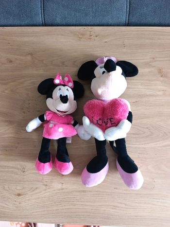 Lot peluches minnie