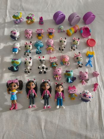 Lot figurines gabby chat
