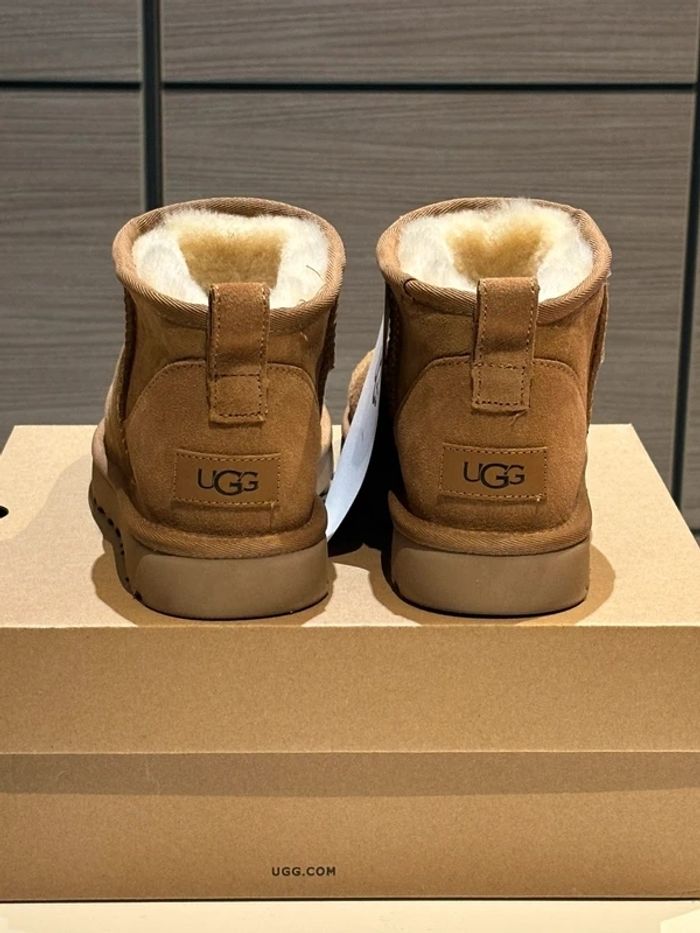 Ugg Classic Ultra Mini Boot taille 40 - photo numéro 5