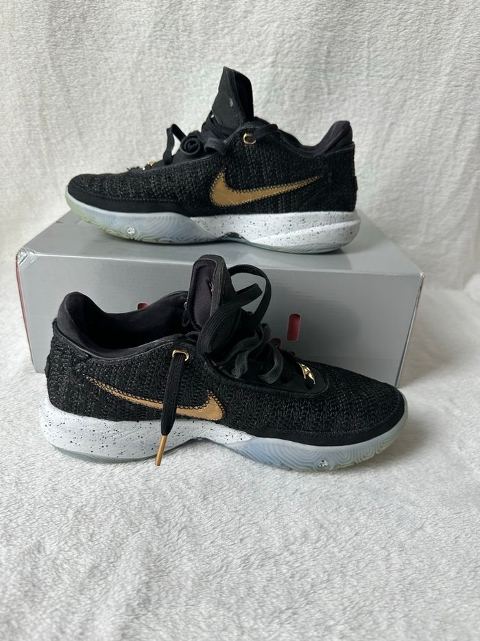 Nike Lebron XX basketball shoes taille 41