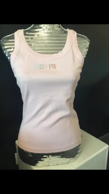 Débardeur esprit rose