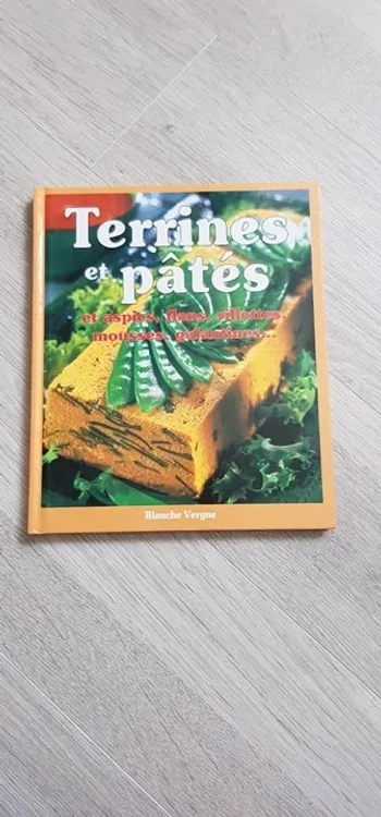 Livre de cuisine "Terrines et pâtés"