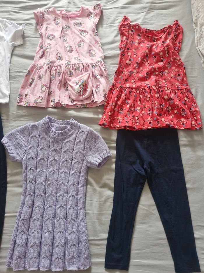 Lot de vêtements fille 6 à 7 ans - 18 pieces - photo numéro 2