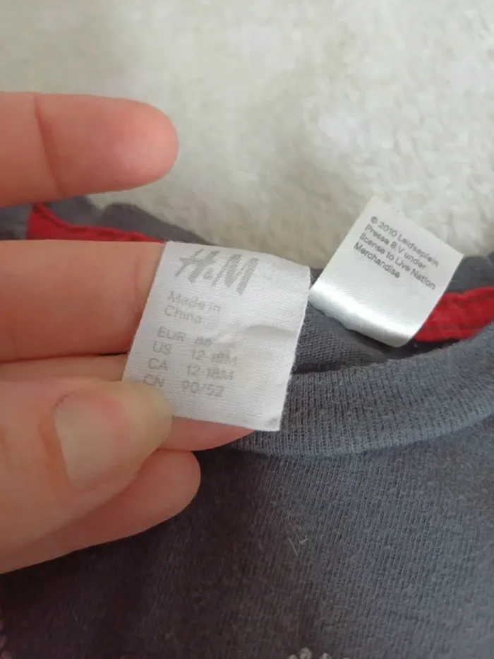 T-shirt ACDC 86cm H&M - photo numéro 2