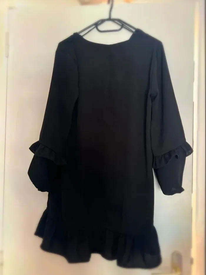 Robe chic Zara neuve – Taille S / 36 – Élégante & tendance – Idéale soirée ou bureau - photo numéro 3
