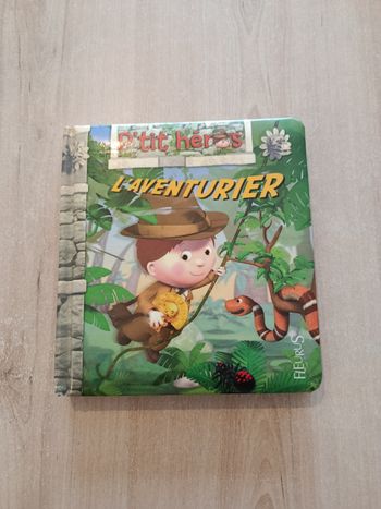 Livre petit héros
