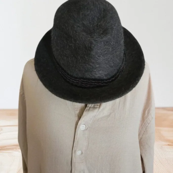 Magnifique chapeau mossant paris neuf