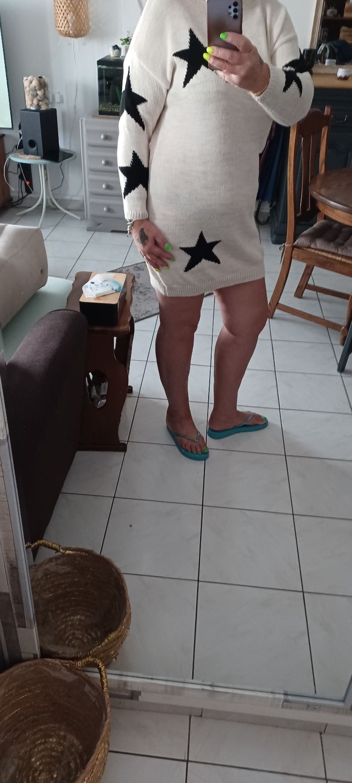 Très jolie robe pull courte femme T U - photo numéro 2