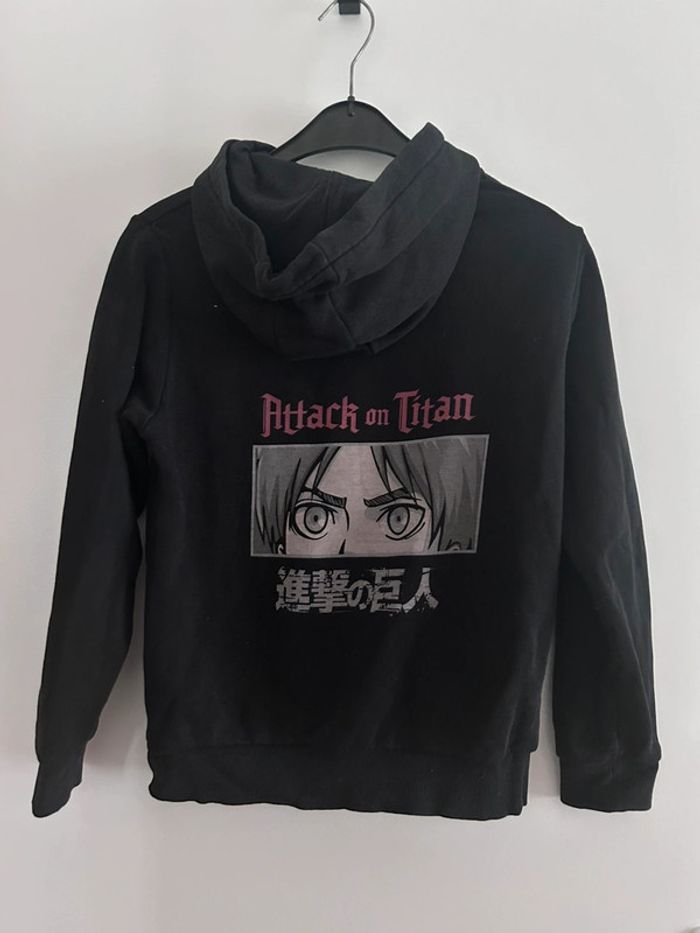 Sweat attack on titan 12 ans - photo numéro 2